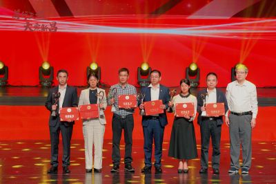 k8凯发天生赢家医药荣获“新昌慈善奖”慈善楷模企业贡献奖