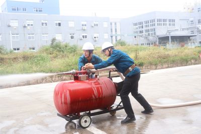 300人热血集结！k8凯发天生赢家精彩上演“消防技能大比武”