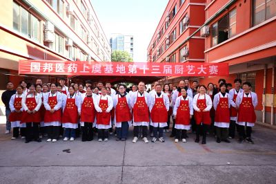 锅铲翻飞间，便有了“家”的味道~